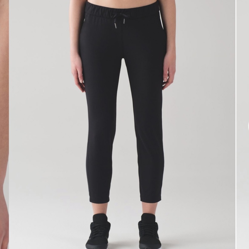 Lululemon On The Fly Pant size 10